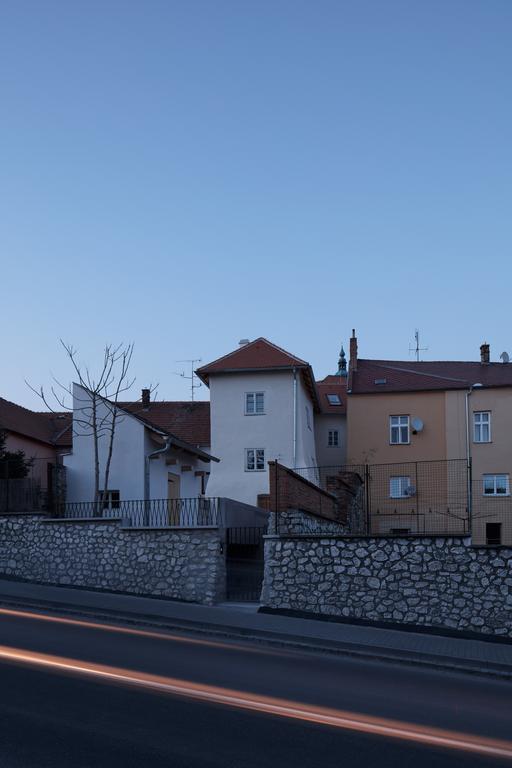 Stajnhaus Hotel Микулов Екстериор снимка