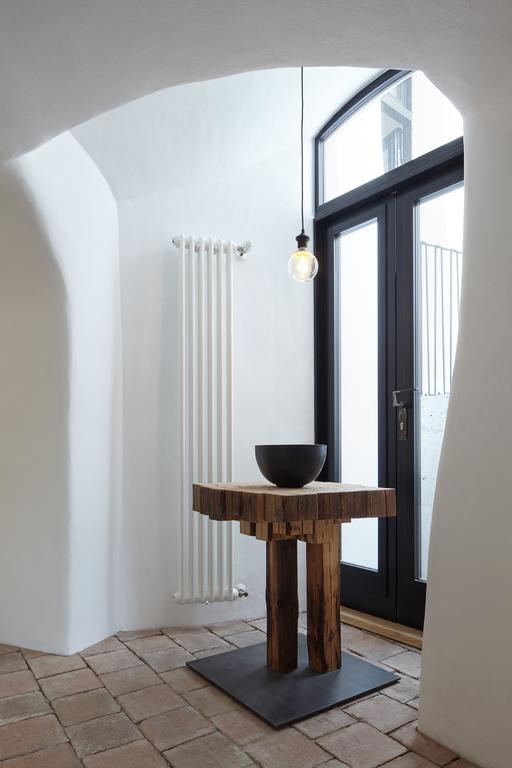 Stajnhaus Hotel Микулов Екстериор снимка