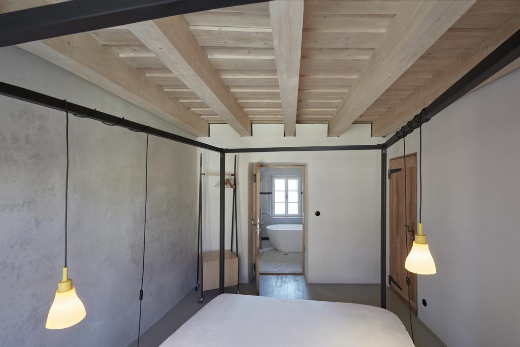 Stajnhaus Hotel Микулов Екстериор снимка